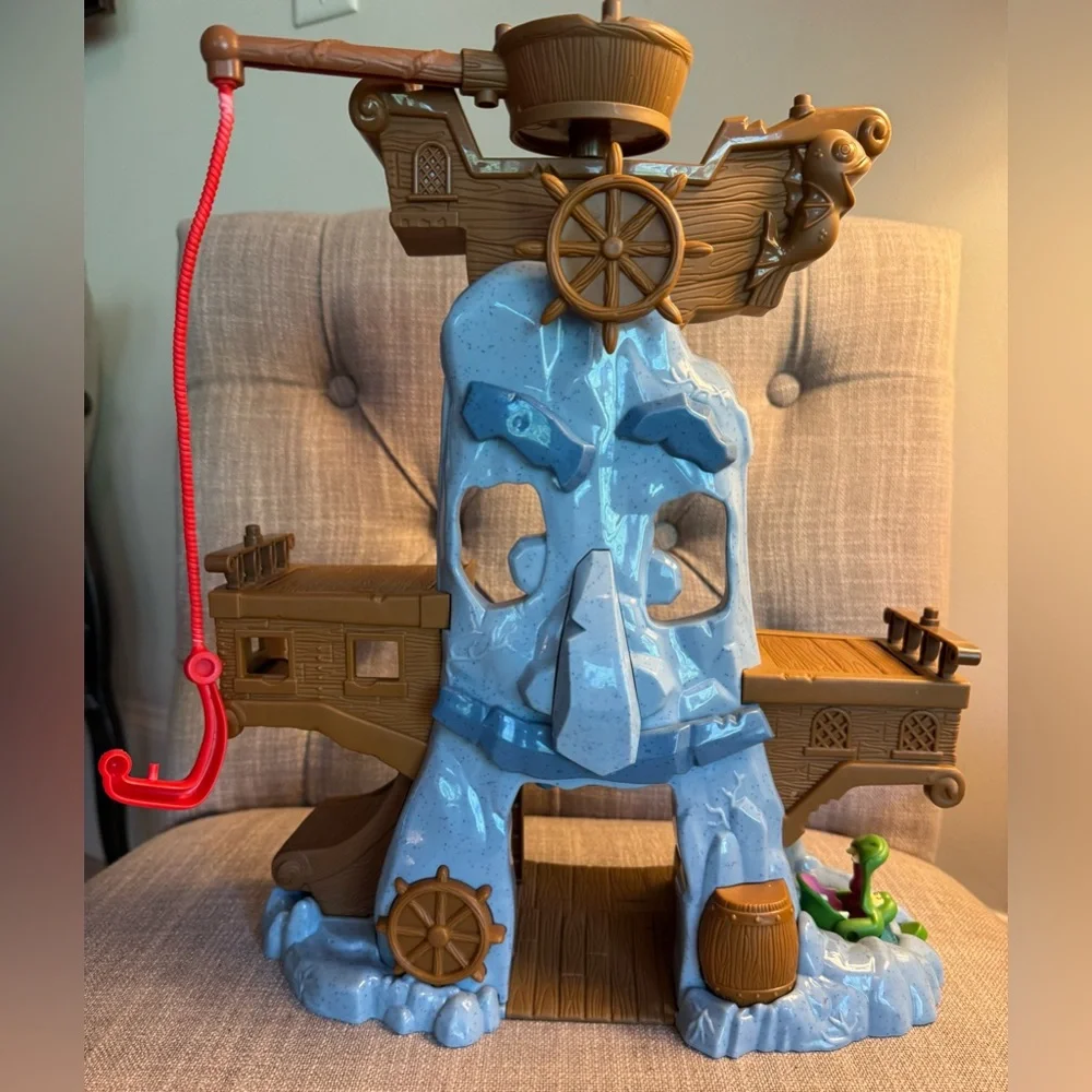 Disney’s Jake and the Neverland Pirates - Skull Island w/ Jake and Captain Hook